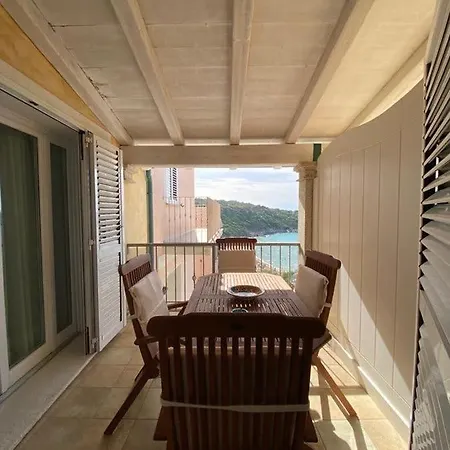 Apartment Trilocale Deluxe Fronte Spiaggia