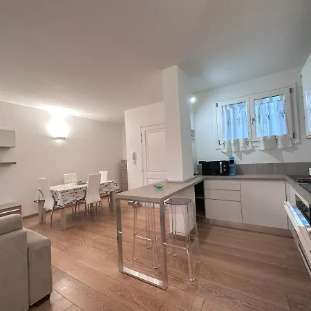Apartment Trilocale Deluxe Fronte Spiaggia