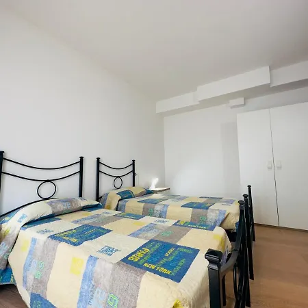 Trilocale Deluxe Fronte Spiaggia Apartment