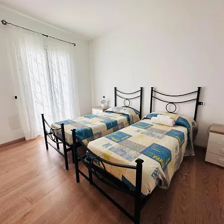 Trilocale Deluxe Fronte Spiaggia Apartment