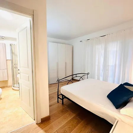 Trilocale Deluxe Fronte Spiaggia *